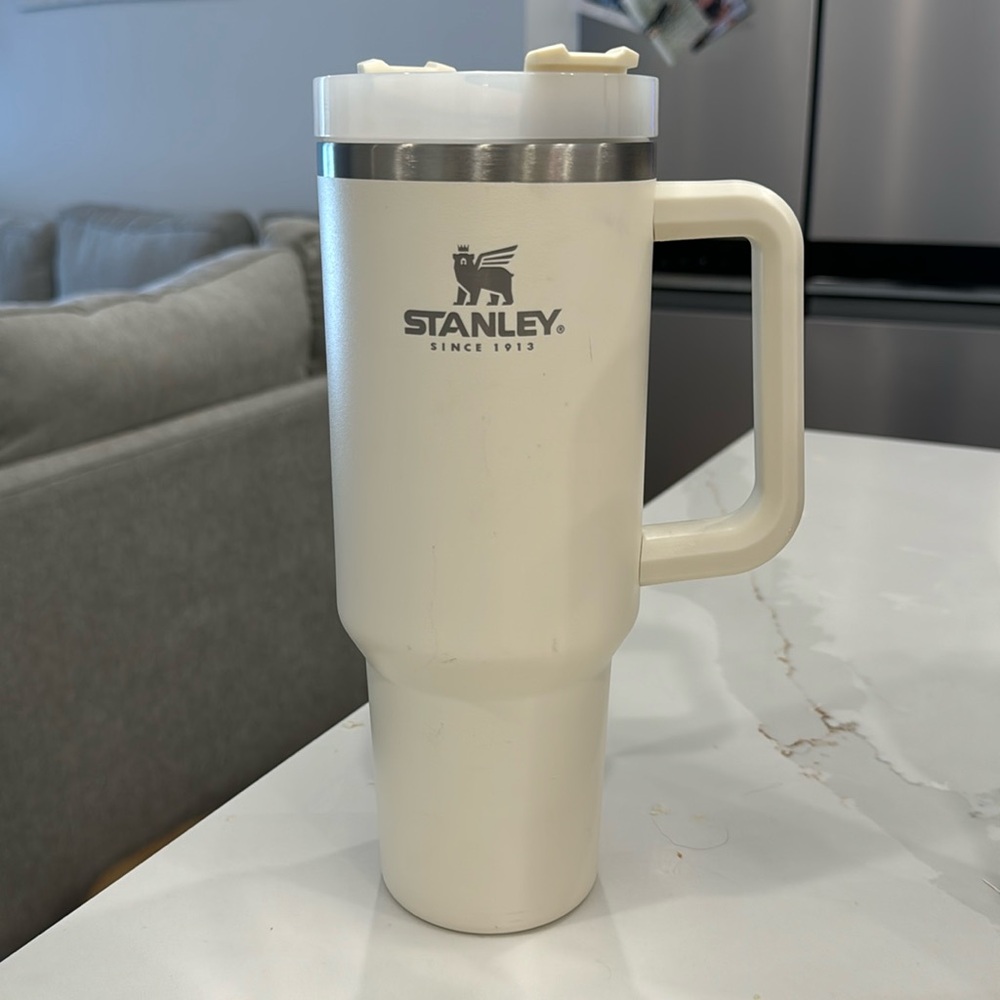 Original 40oz Stanley Tumbler